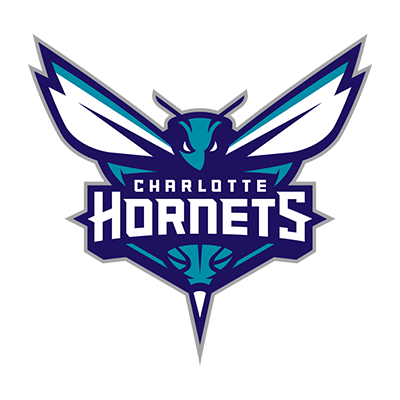 Tétine Charlotte Hornets pour bébé, alliant confort et style. Disponible sur bebe-prenom.com.