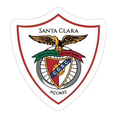 Bodys et accessoires pour bébé Clube Desportivo Santa Clara, parfaits pour les petits fans de football. Disponible sur bebe-pren