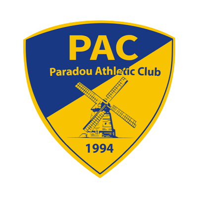 Logo du Paradou Athletic Club, idéal pour les accessoires de bébé. Découvrez notre collection sur bebe-prenom.com.
